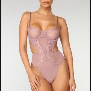 Fashionnova Addicted to you teddy size medium NWT